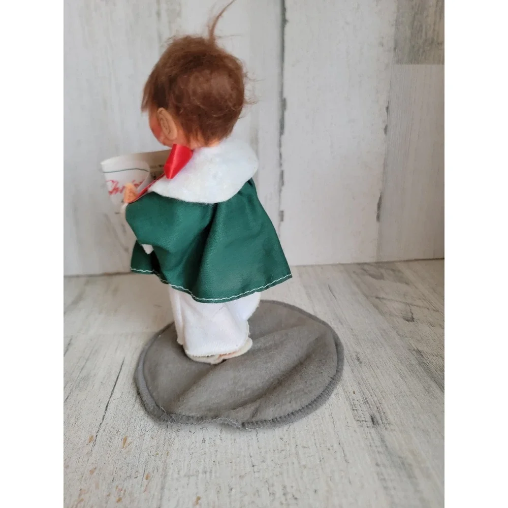 Annalee caroler boy music sheet vintage Xmas mobility doll home decor